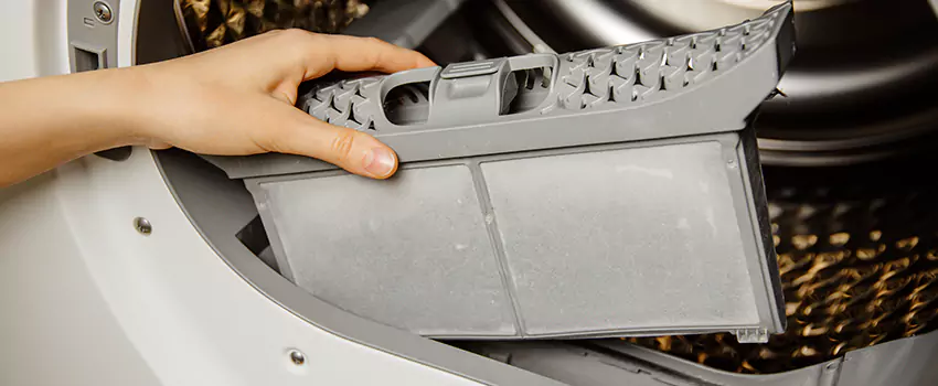 Signs Of A Clogged Dryer Lint Trap in Roy, Utah